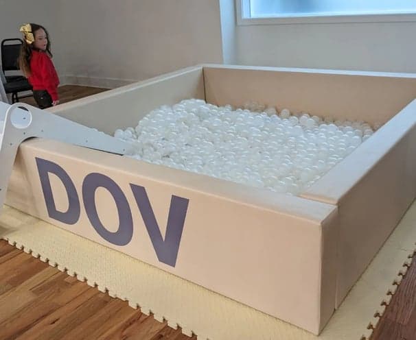 9'X9' WHITE BALL PIT
